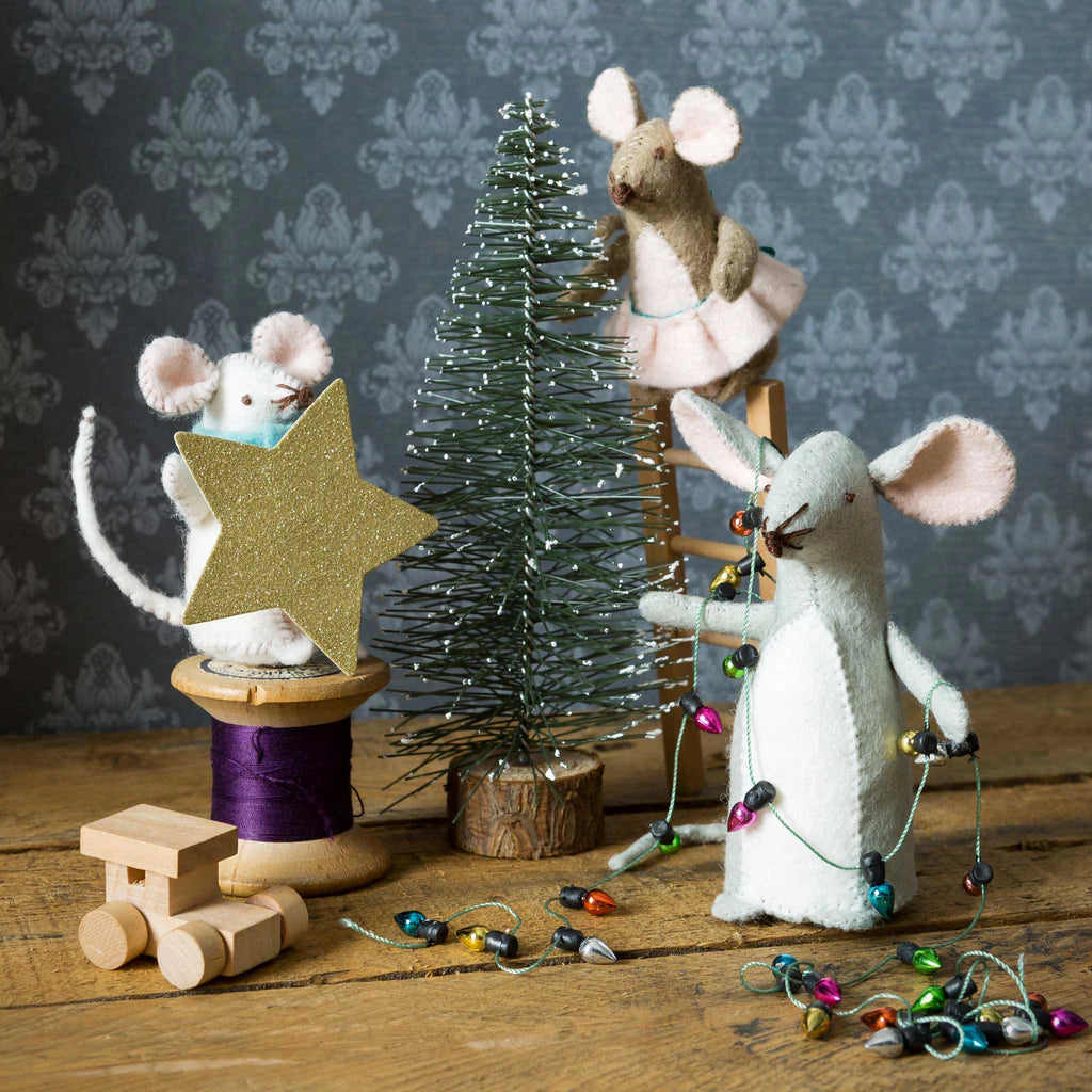 Christmas Mouse Card, ,  Unicorn Feed and Supply