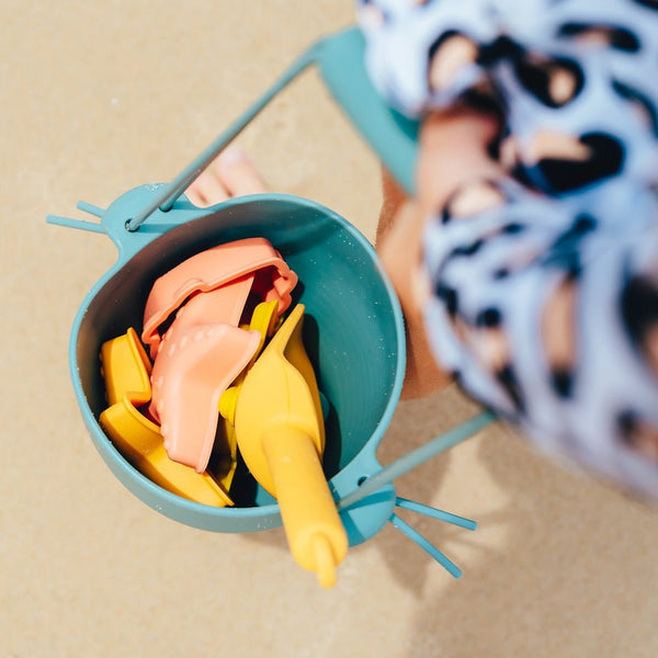 Silicone Beach Bucket Set, baby toys,  Unicorn Feed and Supply